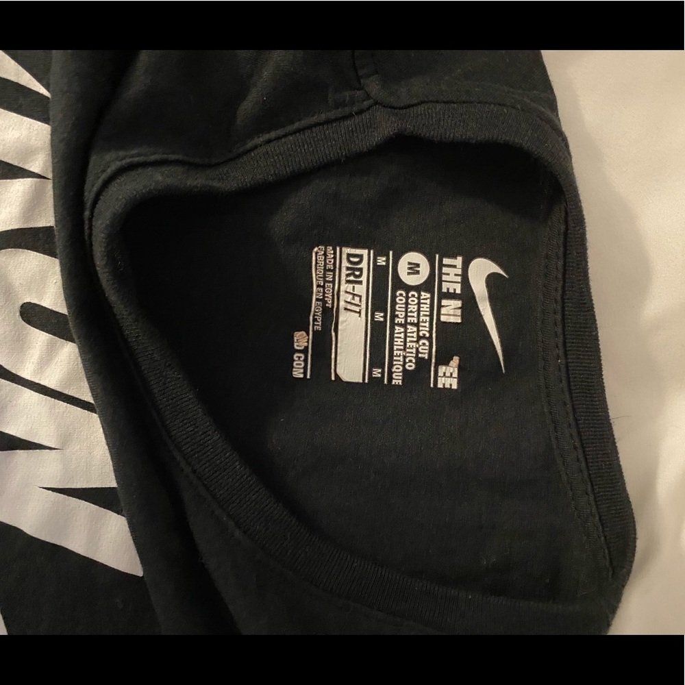NIKE RUN T SHIRT - Picture 2 of 3